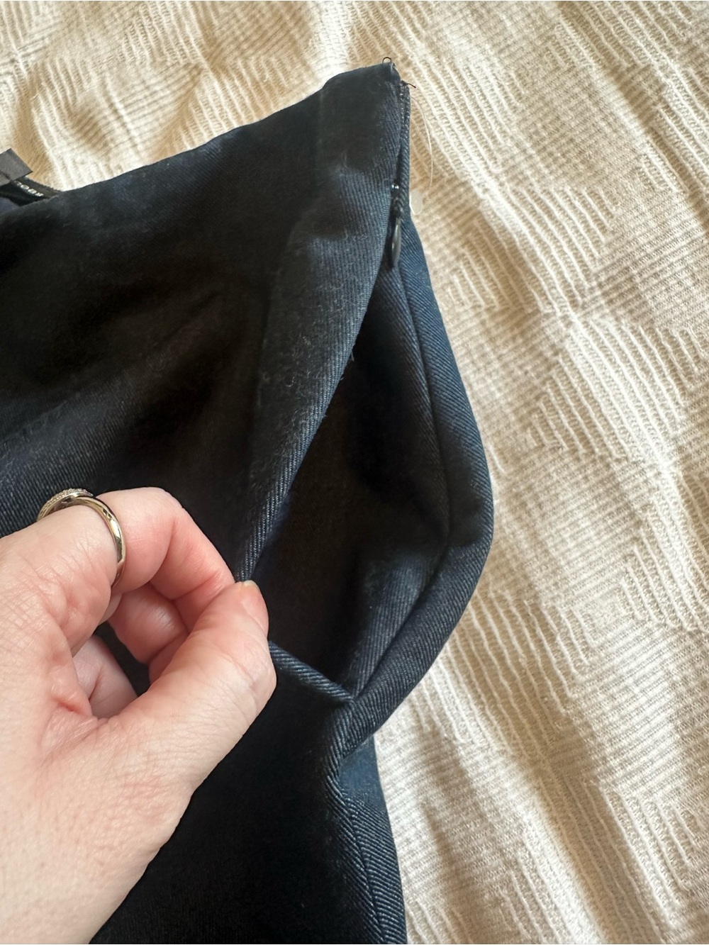Marc Jacobs Navy Midi A-Line Skirt with Center Front Pleat - Picture 7 of 8